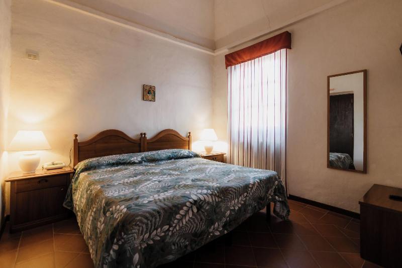Casa Regina Montis Regalis - Oda