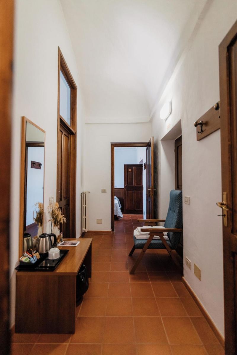 Casa Regina Montis Regalis - Oda