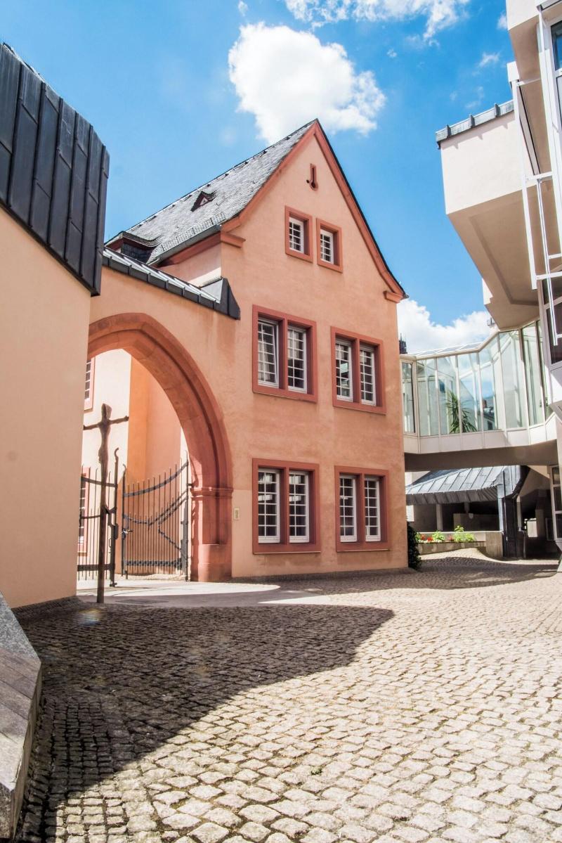 Erbacher Hof - Genel