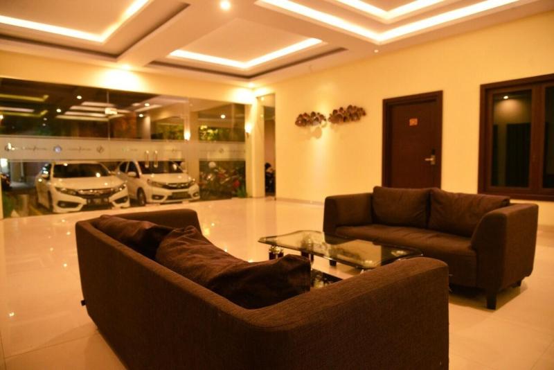 Grand Sahman Hotel - Lobi