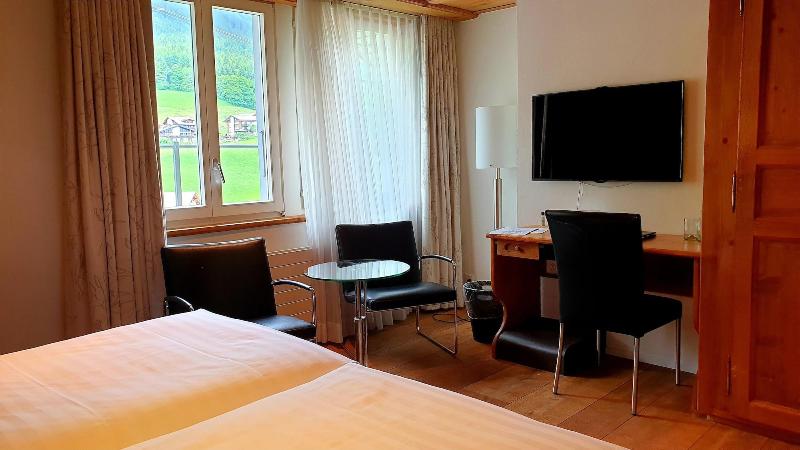 Hotel Scha Negg Wengen - Genel