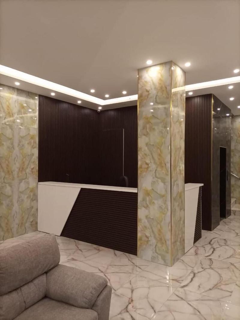Golden Hotel - Genel