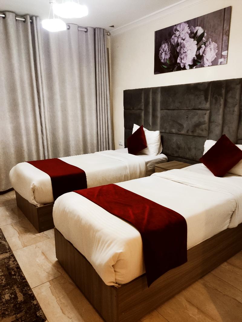 Golden Hotel - Oda