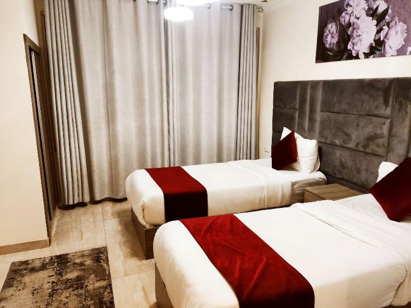 Golden Hotel - Oda