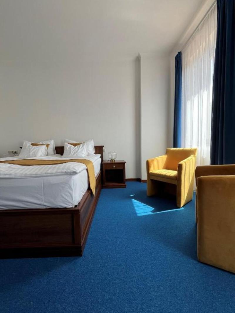 Bassiana Hotel - Oda