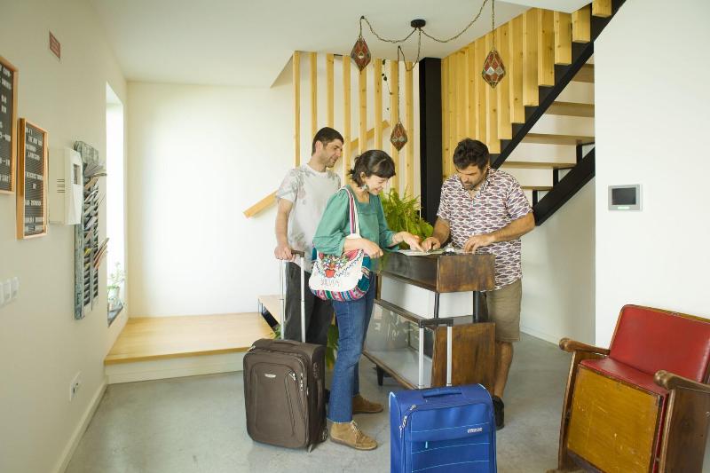 The Holy Cow Hostel Suites - Lobi