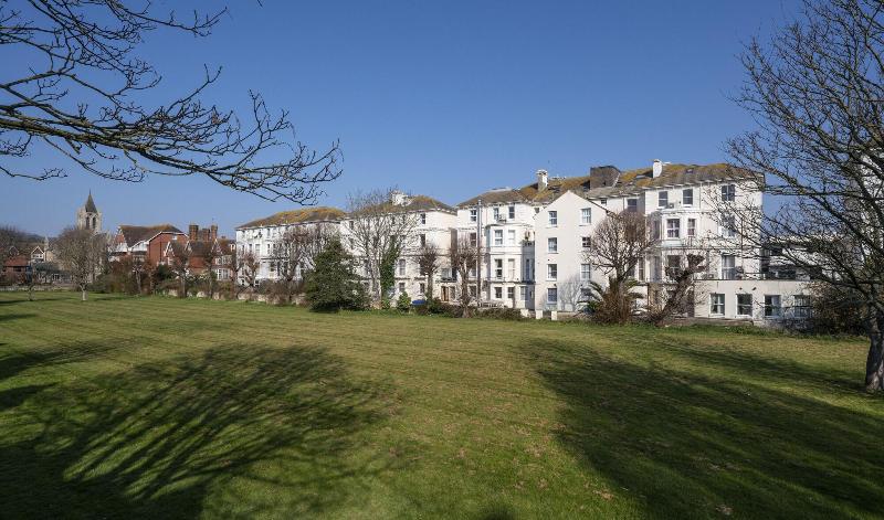 Duke Apartments - Genel