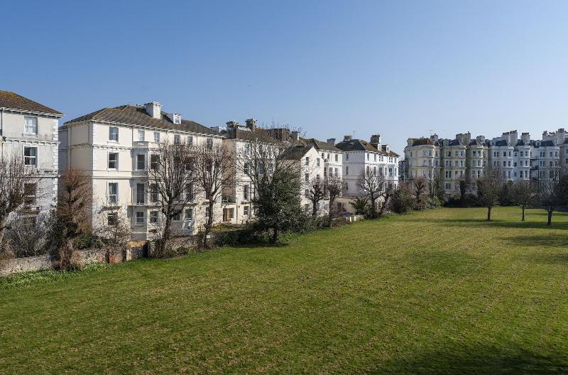 Duke Apartments - Genel