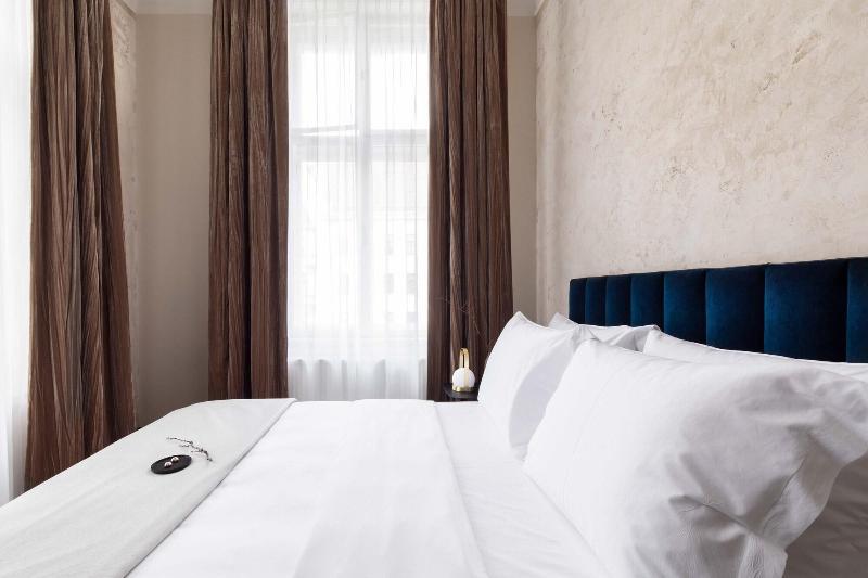 Zola Hotel Palais De Boha Me - Oda