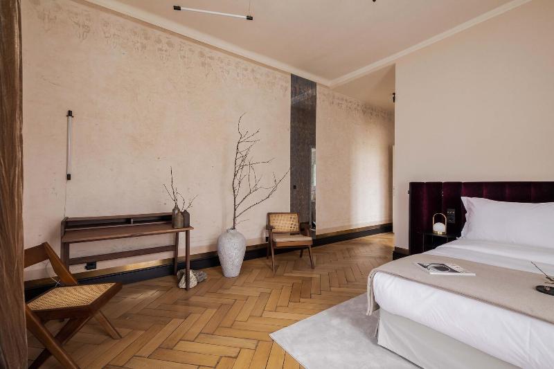 Zola Hotel Palais De Boha Me - Oda