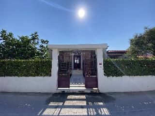 Costa Vasia Suites Apartments