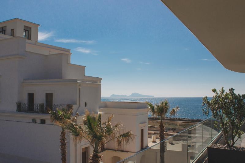 Resort Tre Fontane - Genel