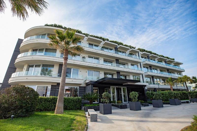 Resort Tre Fontane - Genel