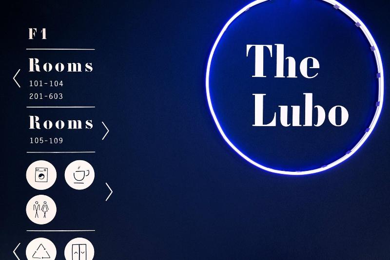 The LUBO - self check-in - Lobi