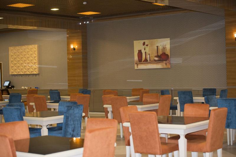 Naxa A Van Palace Hotel - Restoran