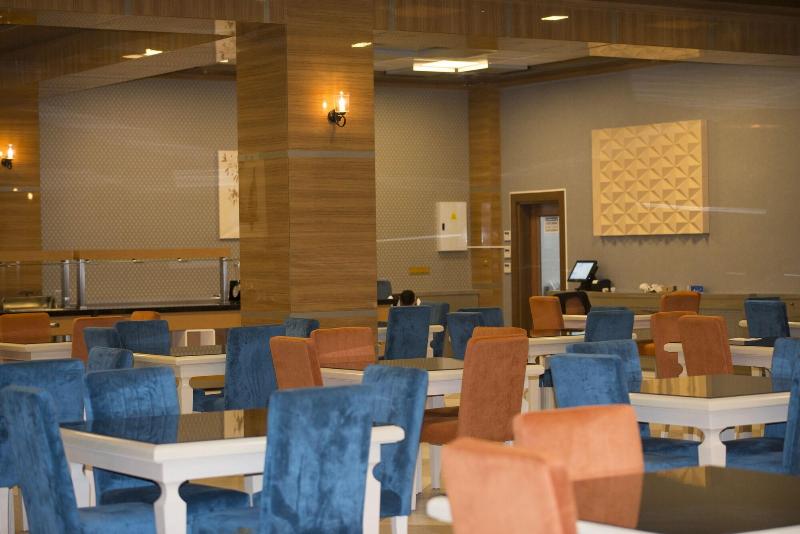 Naxa A Van Palace Hotel - Restoran