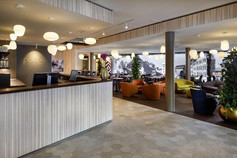 Focus Hotel - Lobi
