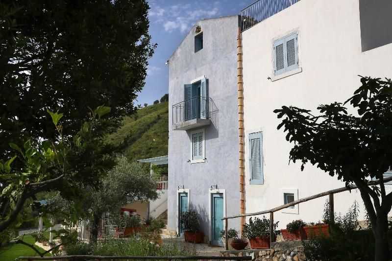 Borgo Rosso Di Sera Resort Country Chic - Oda