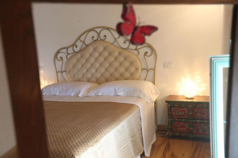 Borgo Rosso Di Sera Resort Country Chic - Oda