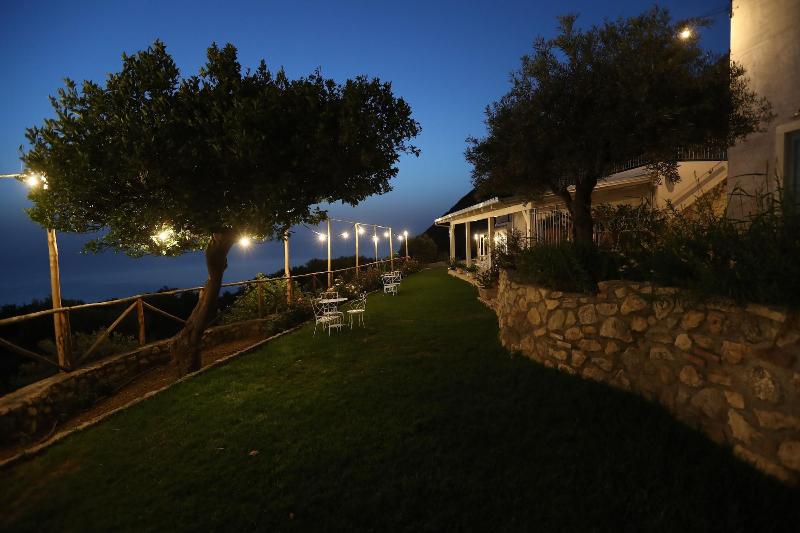 Borgo Rosso Di Sera Resort Country Chic - Oda