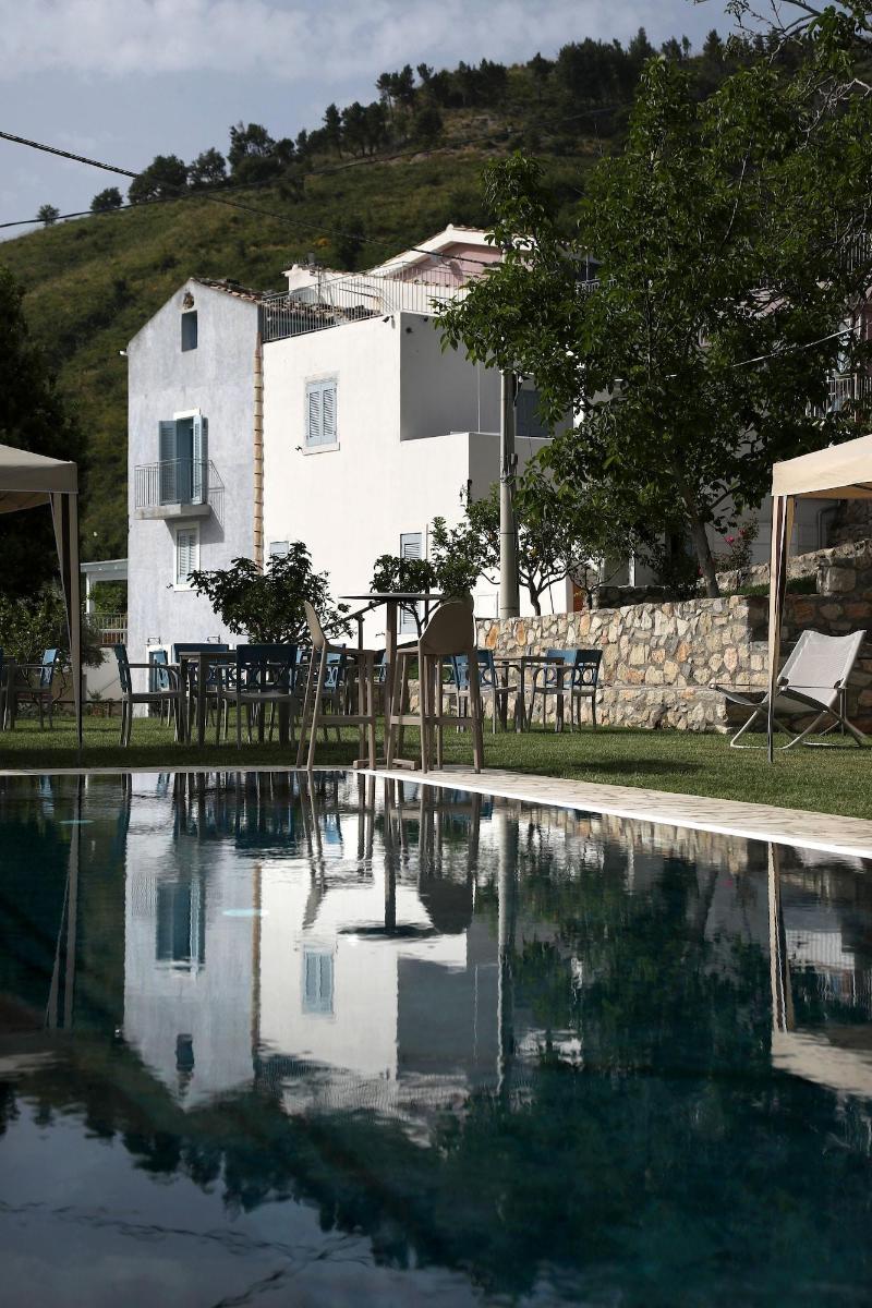 Borgo Rosso Di Sera Resort Country Chic - Oda