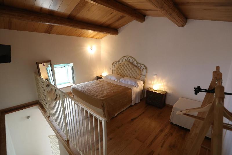 Borgo Rosso Di Sera Resort Country Chic - Oda