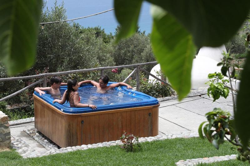Borgo Rosso Di Sera Resort Country Chic - Havuz