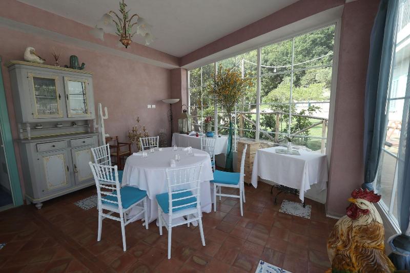 Borgo Rosso Di Sera Resort Country Chic - Restoran
