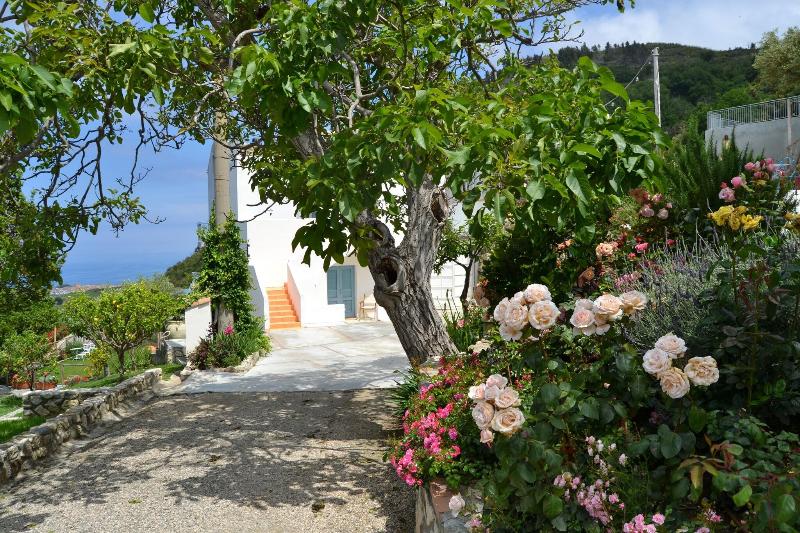 Borgo Rosso Di Sera Resort Country Chic - Teras