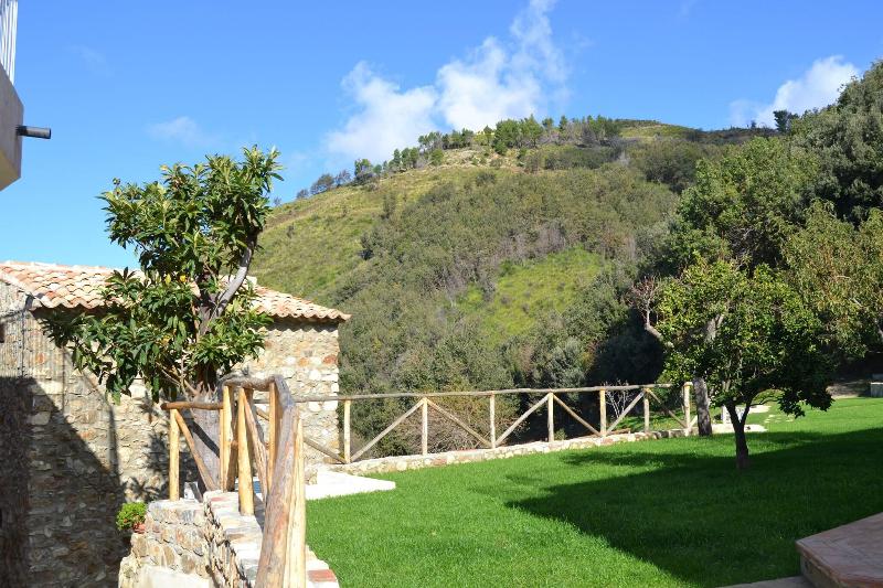 Borgo Rosso Di Sera Resort Country Chic - Teras