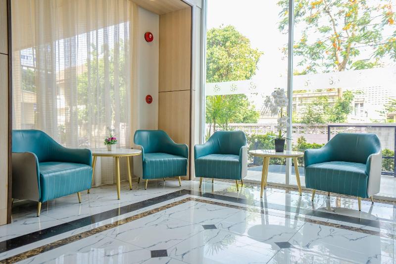 Ht9 Hotel - Lobi