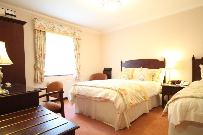 Strathburn Hotel Inverurie by Compass Hospitality - Oda