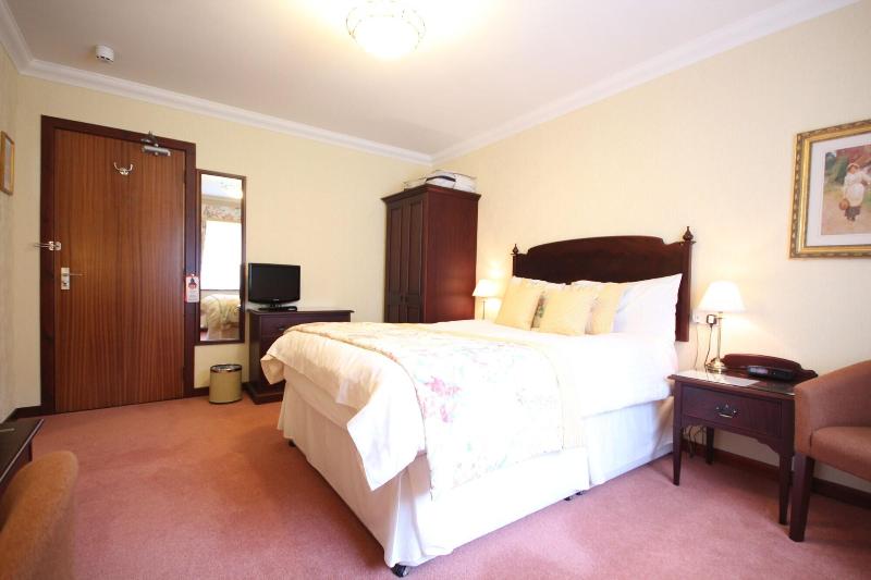 Strathburn Hotel Inverurie by Compass Hospitality - Oda
