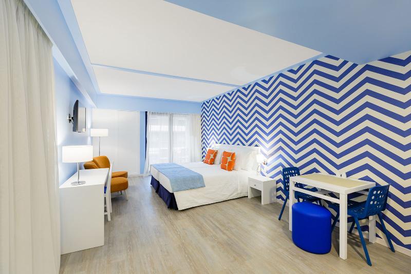 Terrace Mar Suite Hotel - Oda