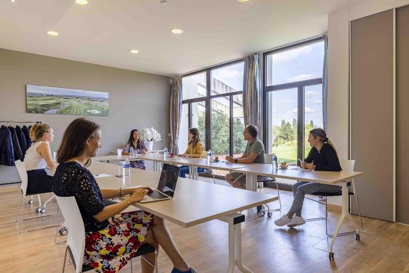 Hotel Les Suites De Cra Cy - Toplantı