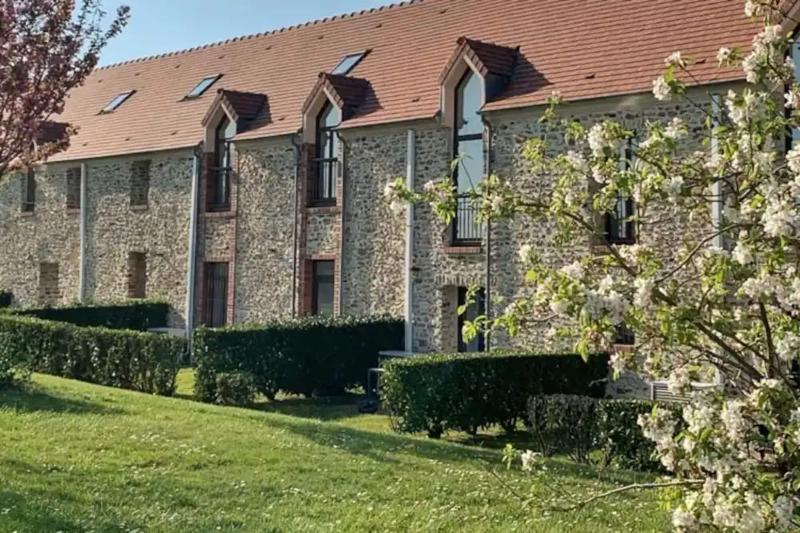 Hotel Les Suites De Cra Cy - Genel