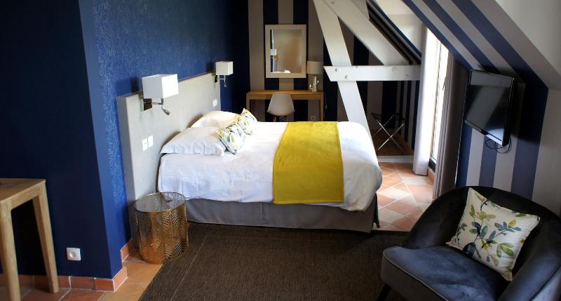 Hotel Les Suites De Cra Cy - Oda