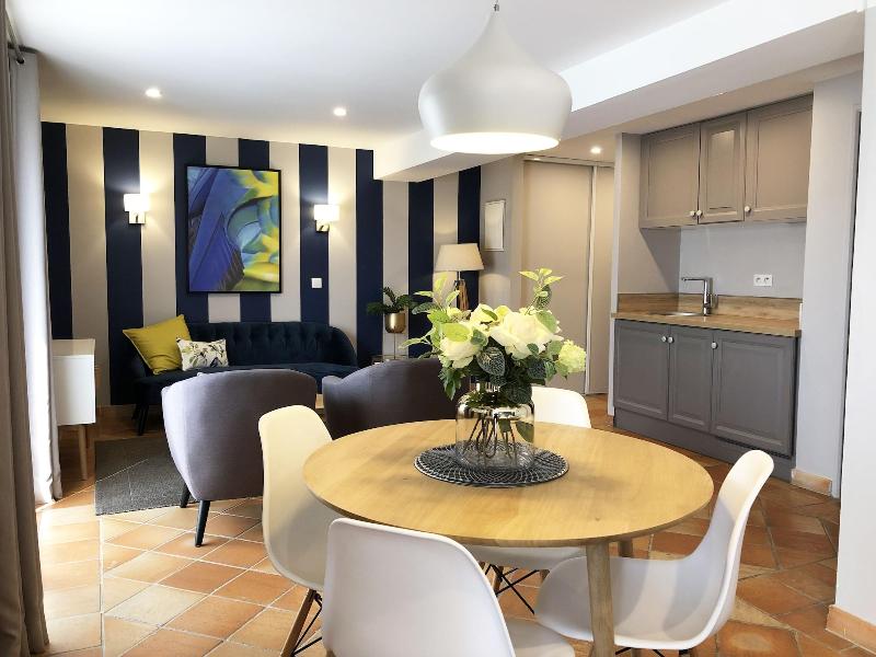 Hotel Les Suites De Cra Cy - Oda