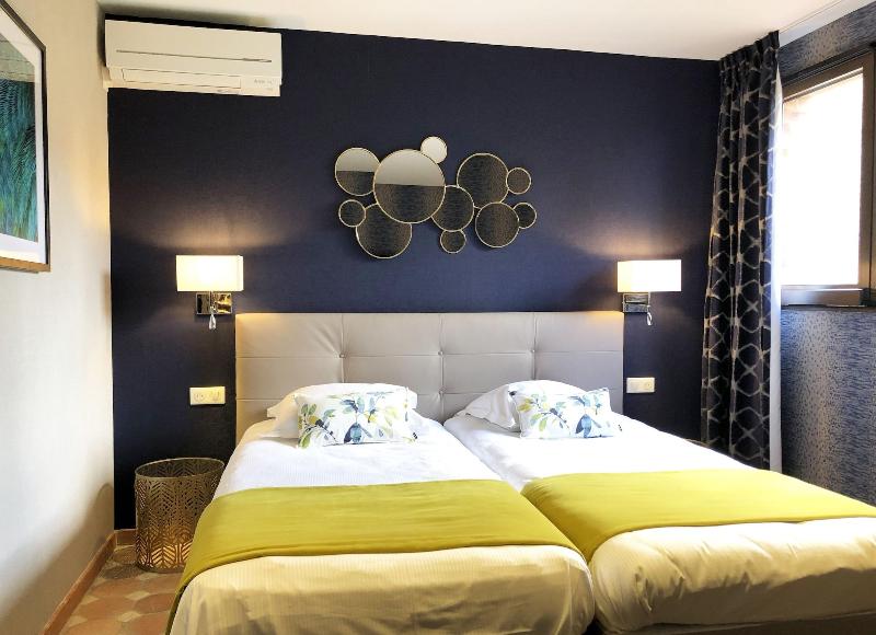 Hotel Les Suites De Cra Cy - Oda