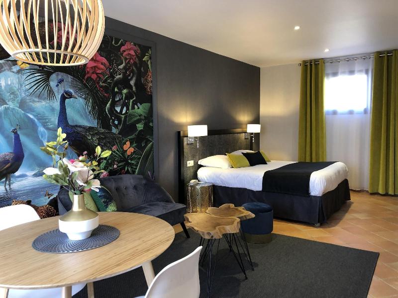 Hotel Les Suites De Cra Cy - Oda