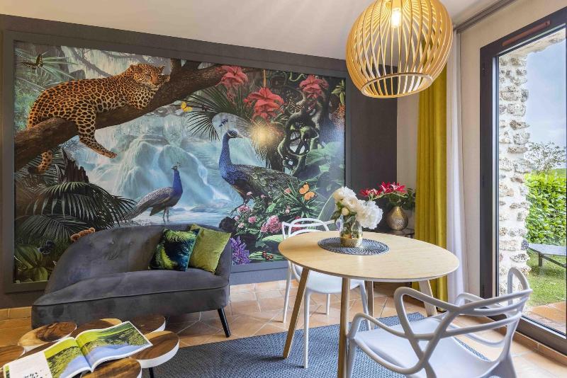 Hotel Les Suites De Cra Cy - Oda