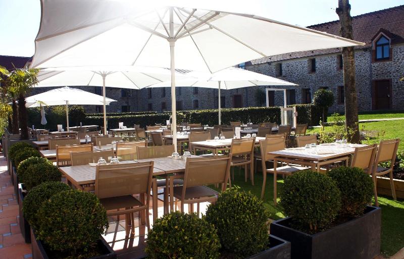 Hotel Les Suites De Cra Cy - Teras