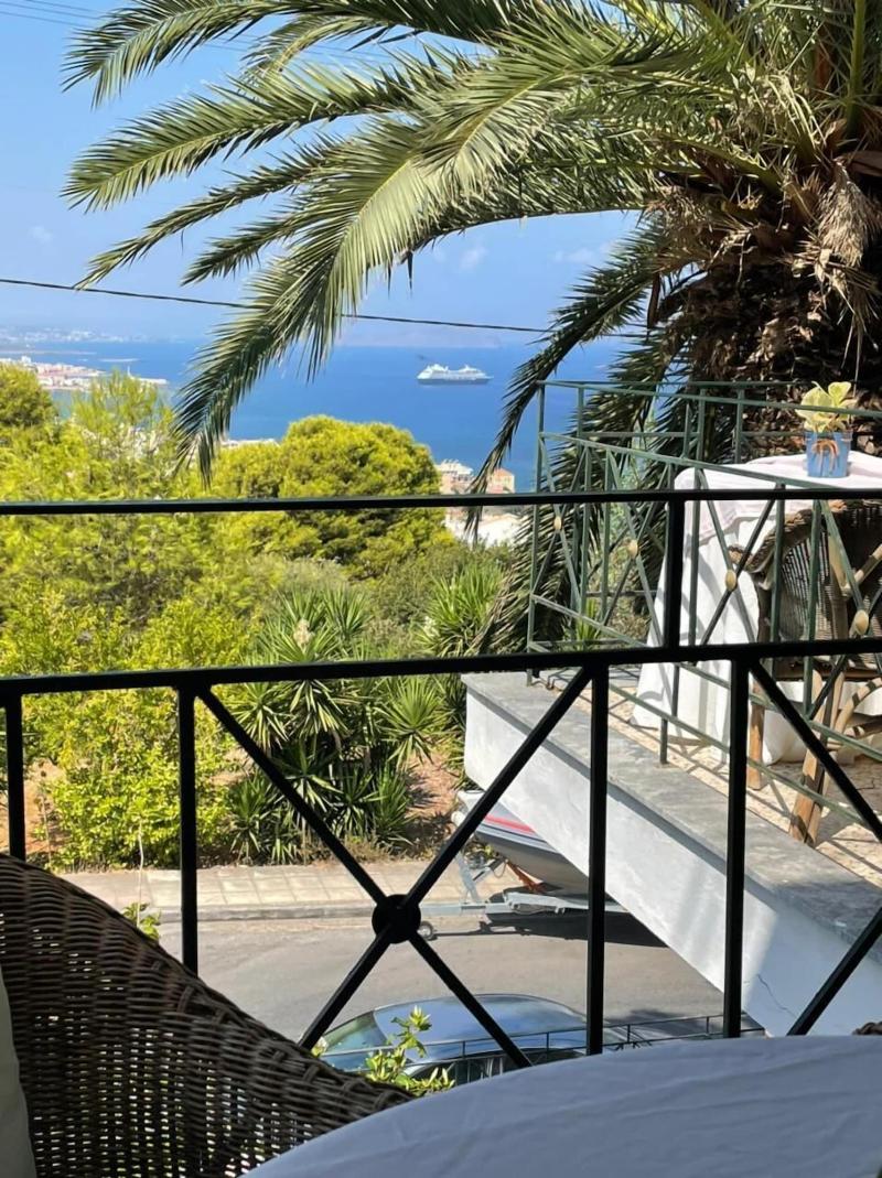 Hotel Akrotiri - Genel
