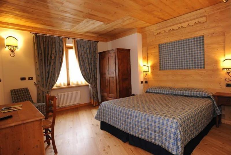 Hotel Laghetto - Oda