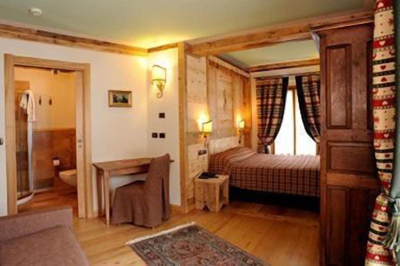 Hotel Laghetto - Oda