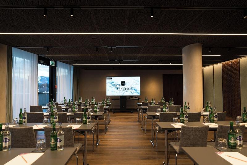 Me and All Hotel Flims by Hyatt - Toplantı