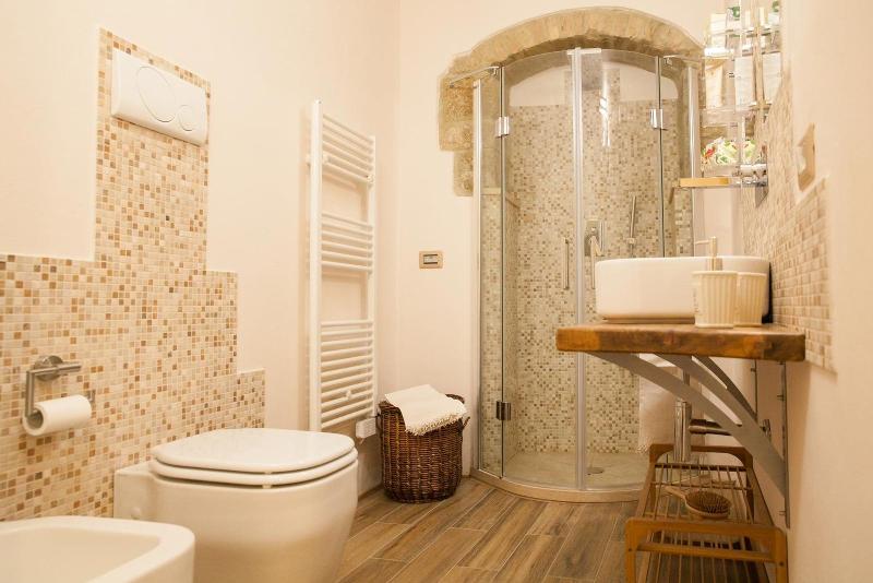 Albergodiffusovolterra - Oda