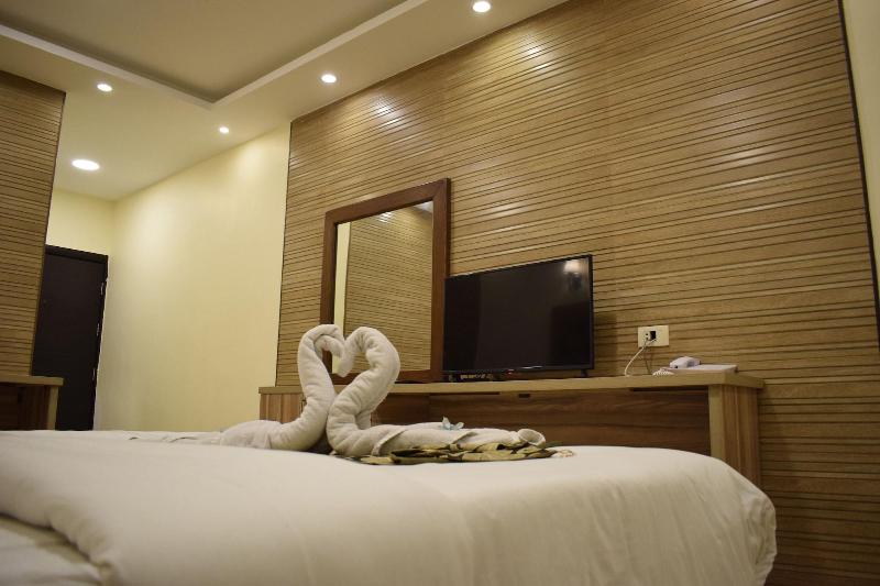 Nour Hotel Apartments - Oda