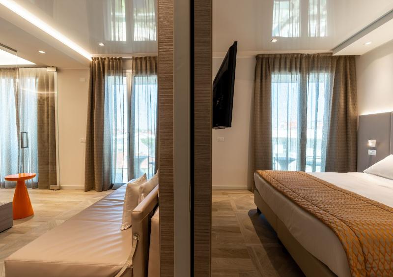 Hotel Savini - Oda