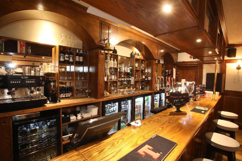 Ferry Inn Stromness - Bar